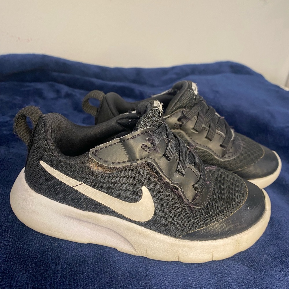 Nike Kids Black and White Sneakers